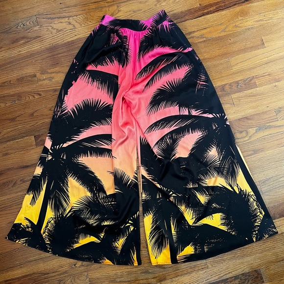 Revolve Retrofete Delia in Sunset Palm, size XXS - Picture 4 of 10